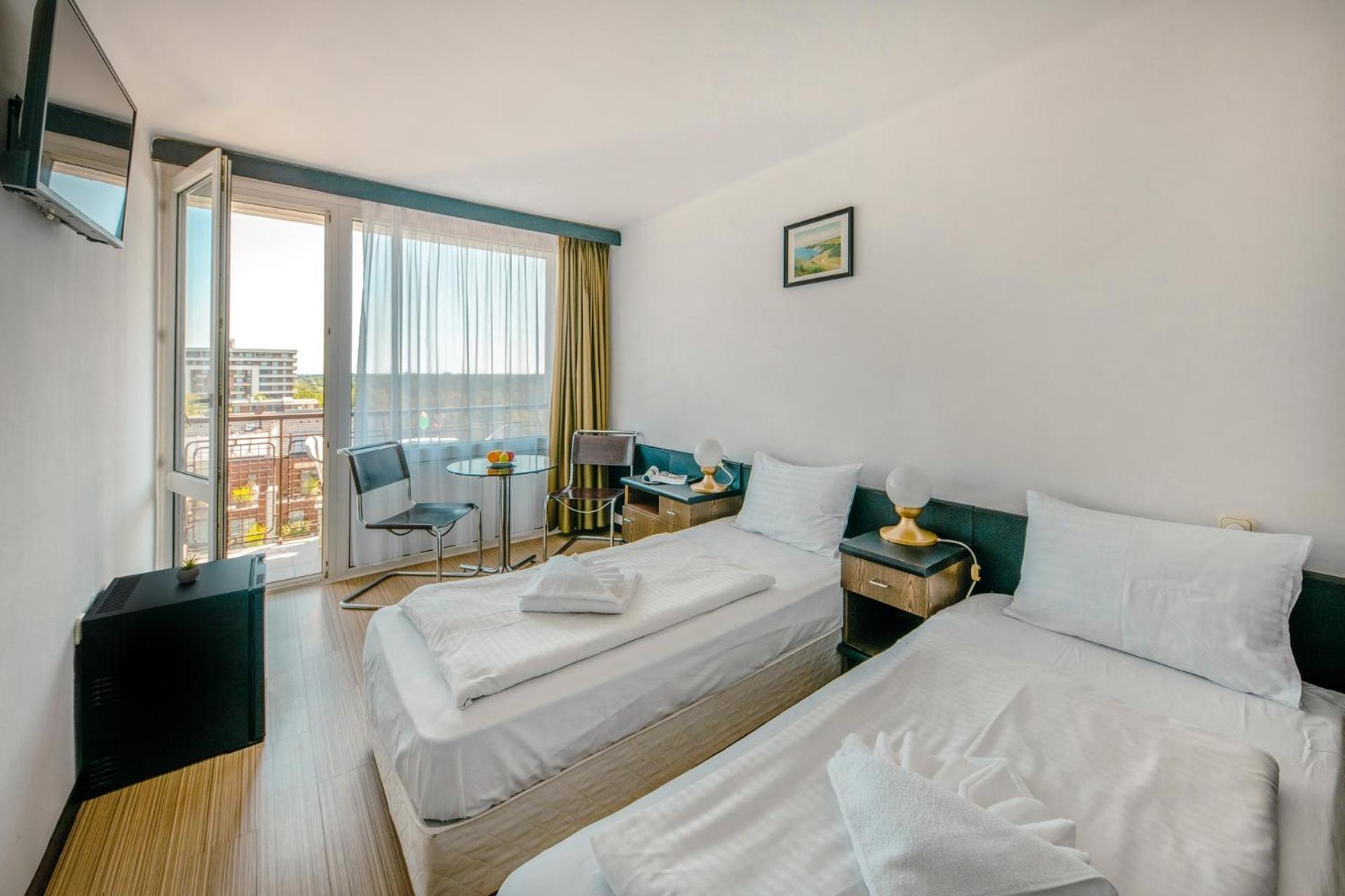 Hotel Hungaria Siofok Exterior photo